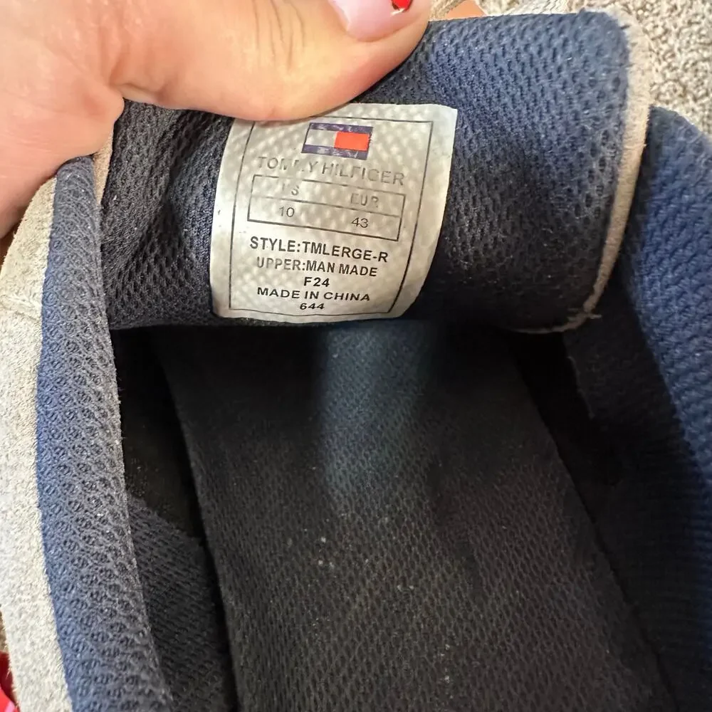 TOMMY HILFIGER Men's Lerge Sneaker Size 10